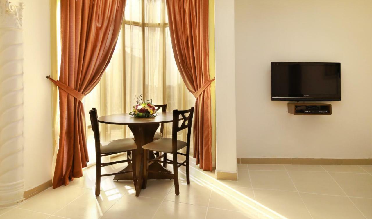 La Villa Hotel Dauhá Exteriér fotografie